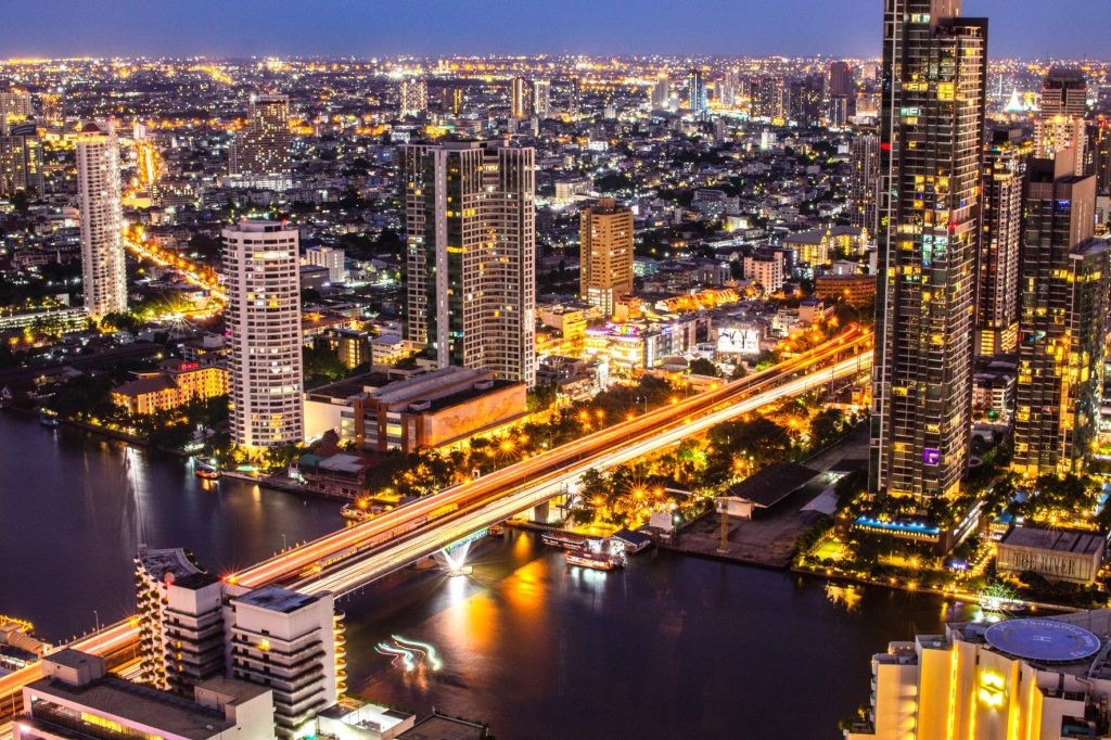 Relocation Insight: Rising Costs, Housing Pressure & Visa Changes in Asia | Movenet News